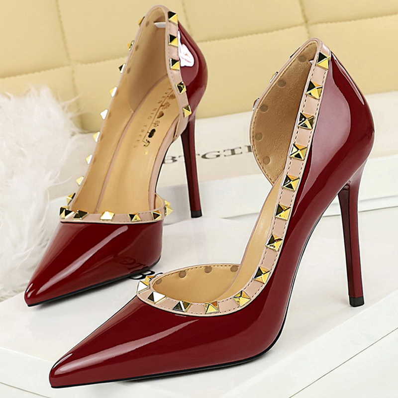 Sexy Women Pumps Rivet Design  - Shoe Tree review and price