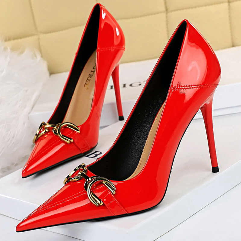 Luxury Women Pumps Metal Belt  - Shoe Tree review and price